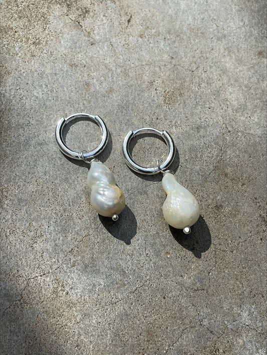 Freshwater Pearl Earrings